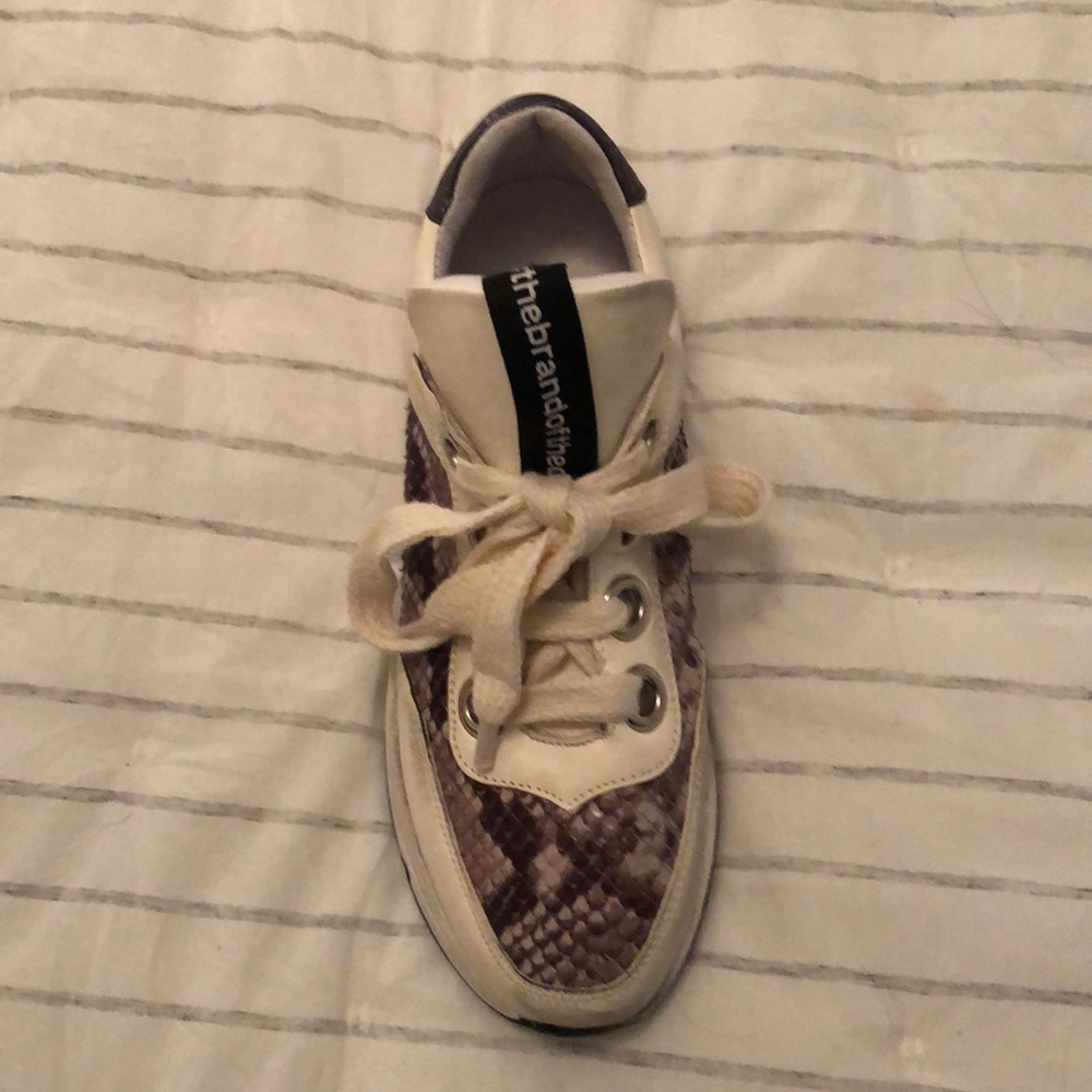 Women’s sneakers. Worn only once!